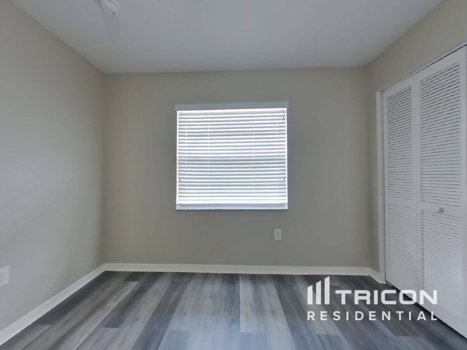 Building Photo - 25346 Palisade Rd