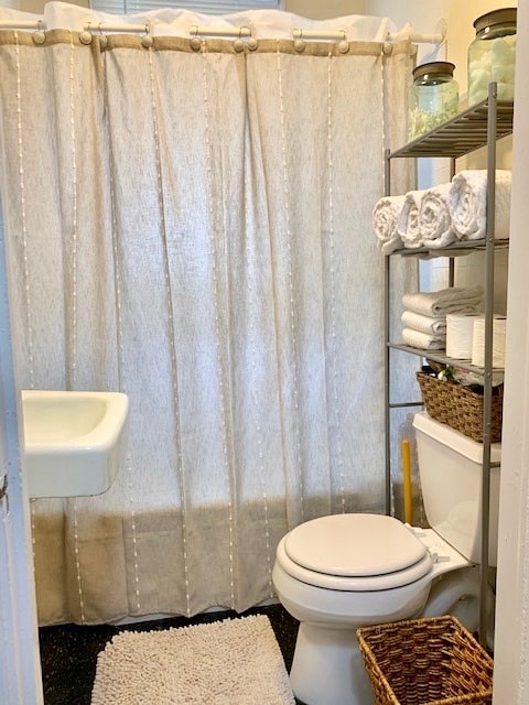 Building Photo - 290 Sunset Dr