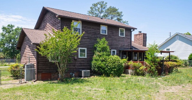 Building Photo - Now available! Renovated!