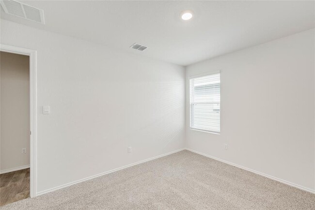 Building Photo - 113 Langston St