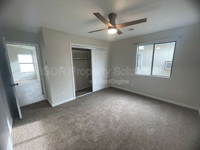 Building Photo - 4733 Platinum Dr NE
