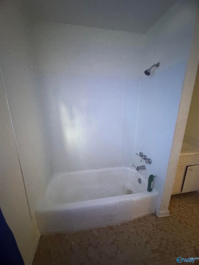 Building Photo - 4605 Broadmeadow Ln NW