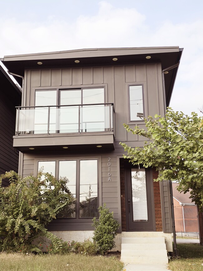 House Front View - 2016 Clifton Ave