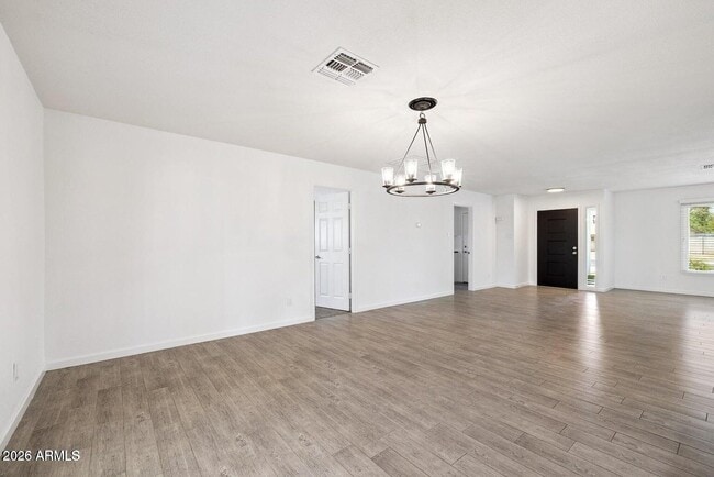 Building Photo - 4613 S Rita Ln