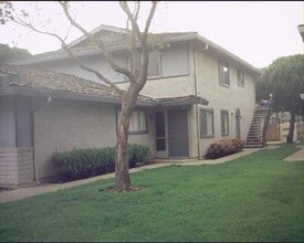 Building Photo - 2622 Yardarm Ave