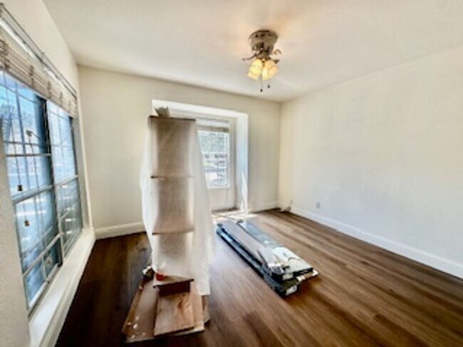 Building Photo - Renovated 2025 just steps away from community pool