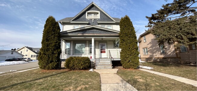 Building Photo - 1603 N Main St