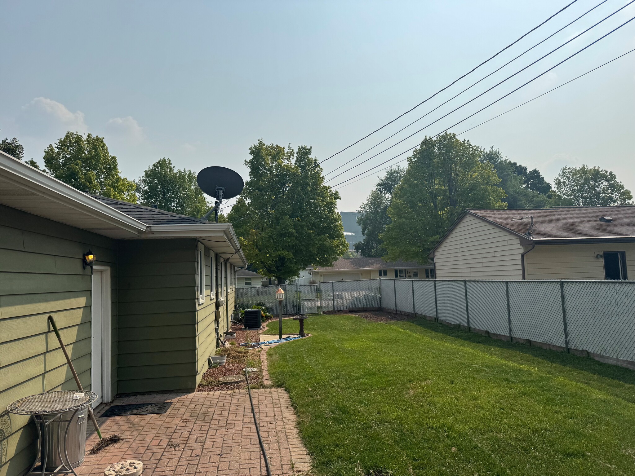 Fenced in back yard - 1736 Spence St