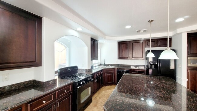 Building Photo - Lydian Ct  - 3 bedrooms , 2.5 bath, 1864 SQFT