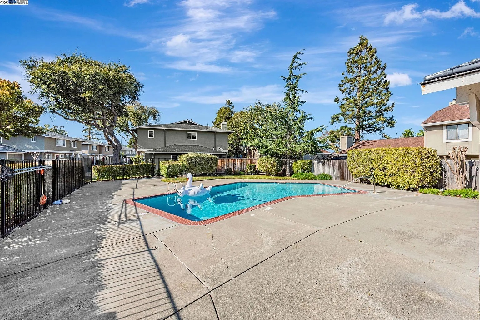 Building Photo - 7516 Silvertree Ln