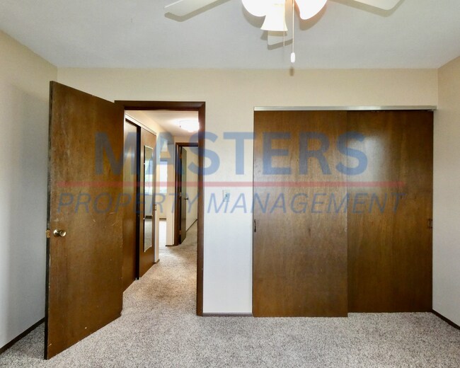 Building Photo - 135 Edgewood Dr