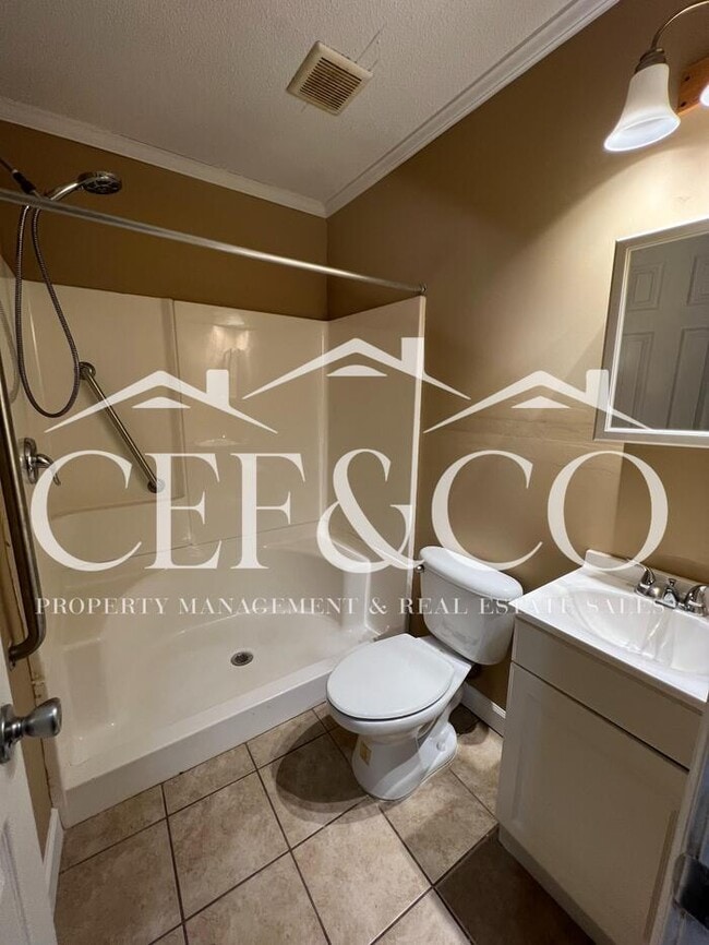 Building Photo - Beautiful 4 bedroom brick ranch now available!