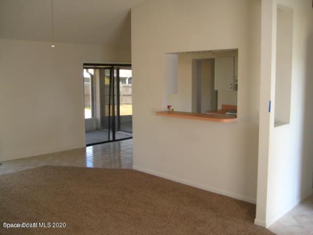 Building Photo - 319 Emerson Dr NW