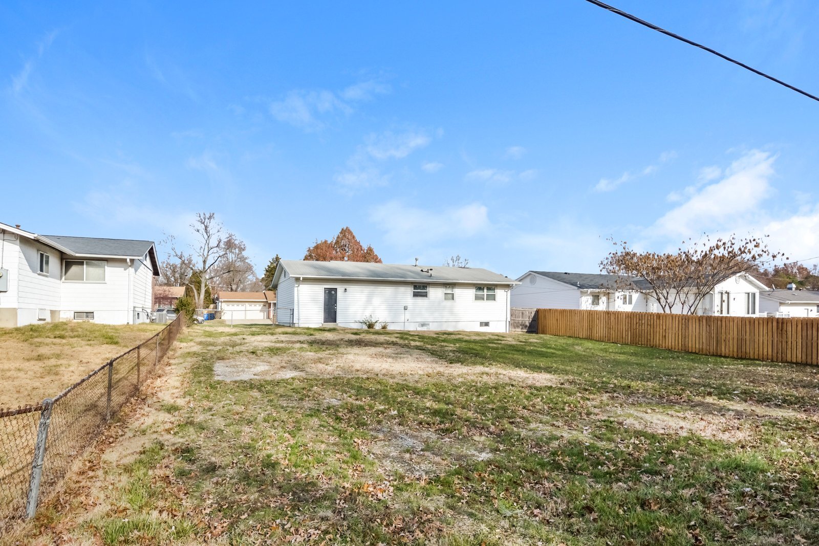 Building Photo - 1760 Flordawn Dr