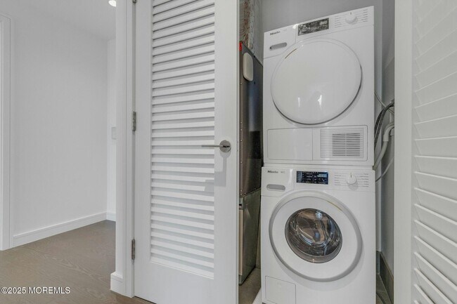 Building Photo - 15 Morris Ave