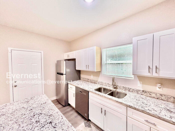 Building Photo - 3910 Copeland St