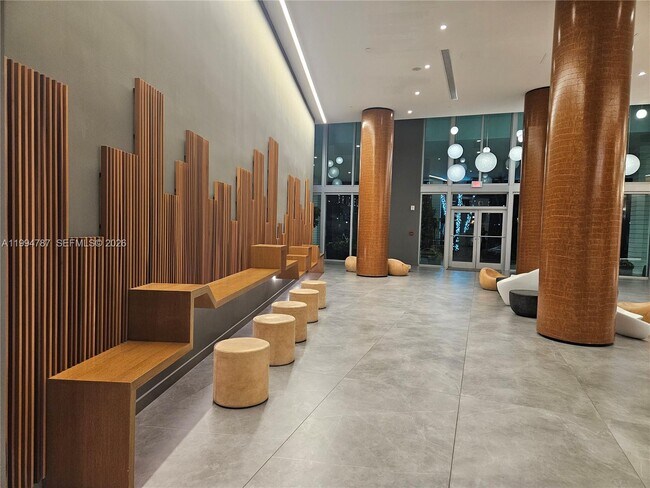 Building Photo - 350 S Miami Ave