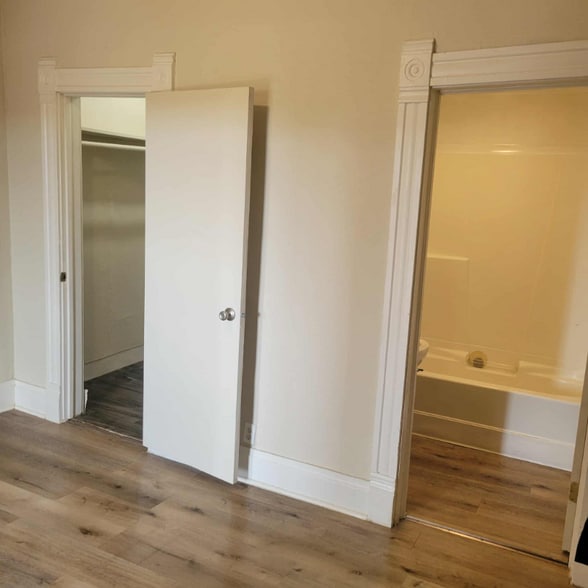 Building Photo - 920 S Colorado St