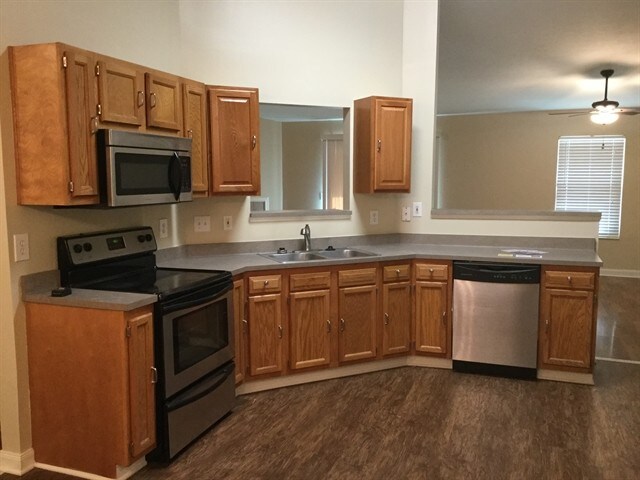 Building Photo - 2021 Cristata Ct