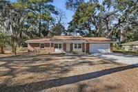 Building Photo - Ranch Home on Wilmington Island For Lease!