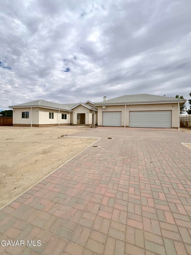 Building Photo - 41380 156th St E