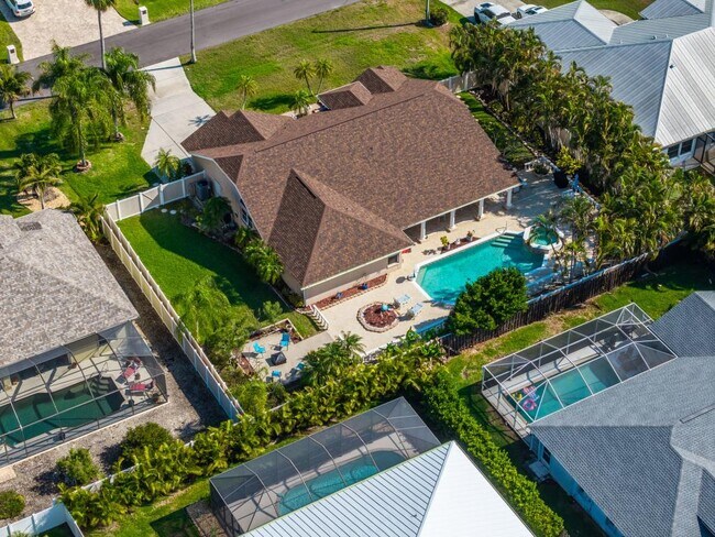 Building Photo - 2310 SW 53rd St