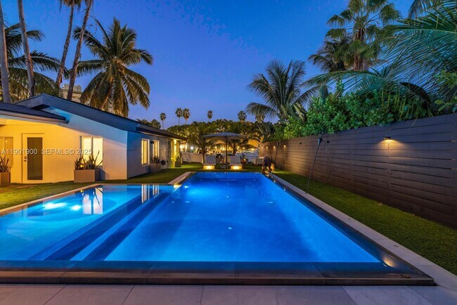 Building Photo - 901 NW 7th Street Rd