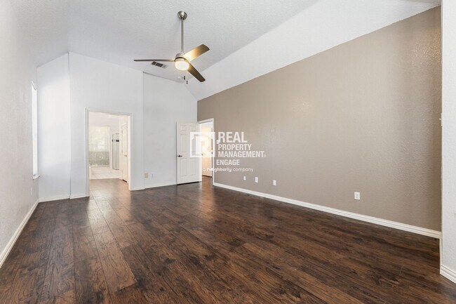 Building Photo - Recently Updated Plano Property with Modern Features and Serene Surroundings