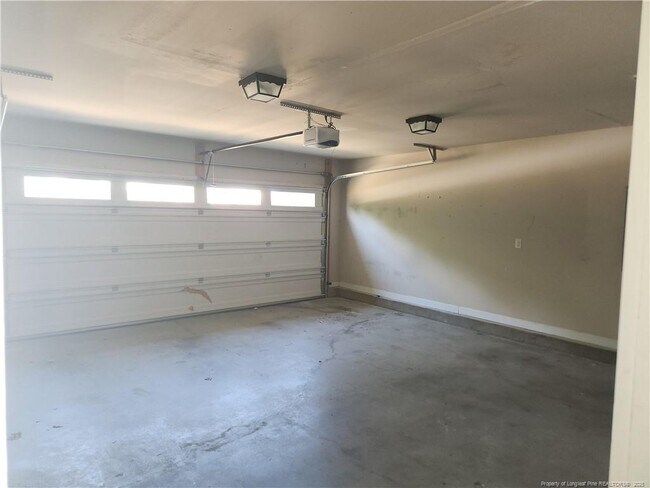 Building Photo - 2907 Chanticleer Ct