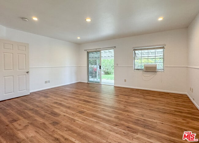 Building Photo - 12438 Woodgreen St