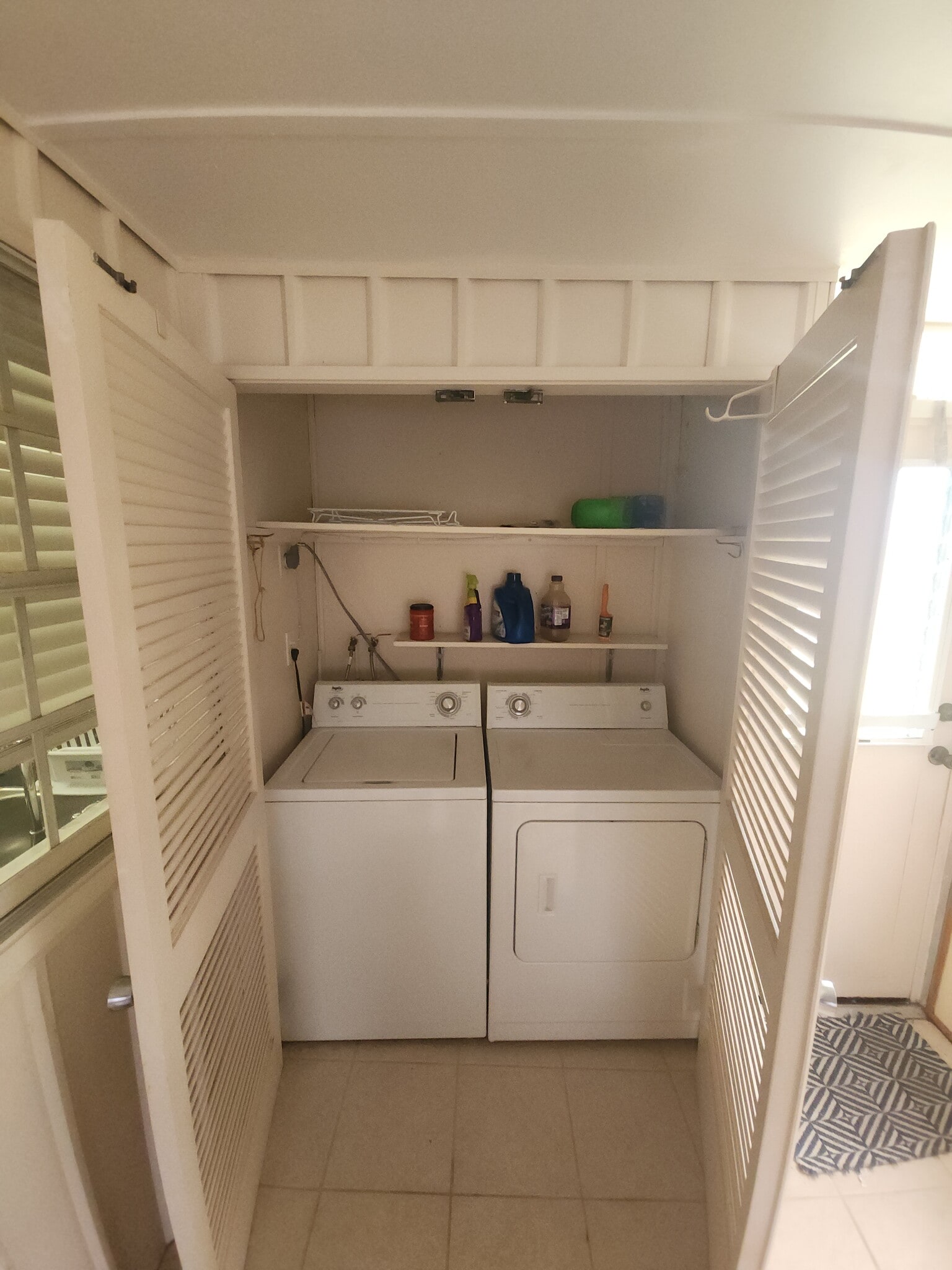 Building Photo - 4158 Tamiami Trl