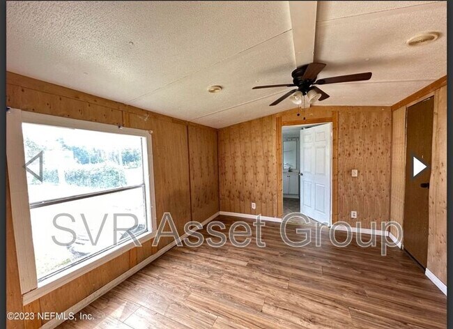 Building Photo - 950 Sidney St