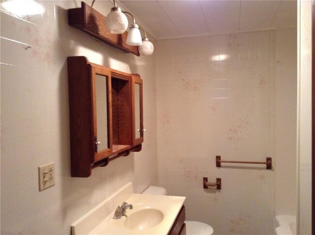 Building Photo - 2090 S Mt Olive St