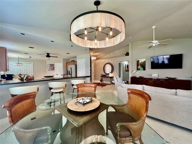 Building Photo - 4061 King Tarpon Dr