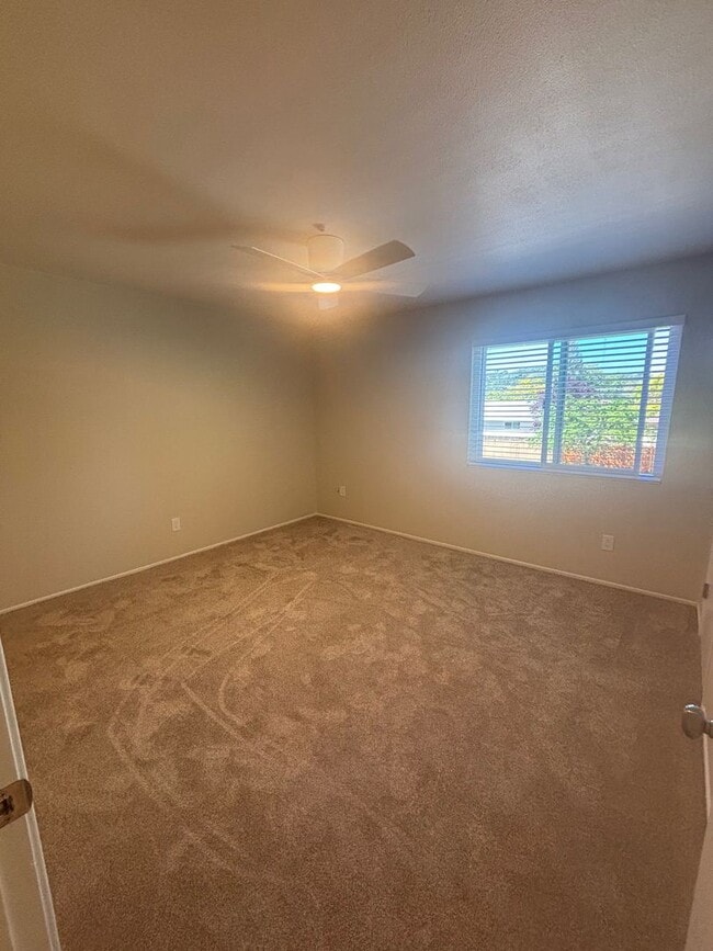 Building Photo - 2510 Yulupa Ave