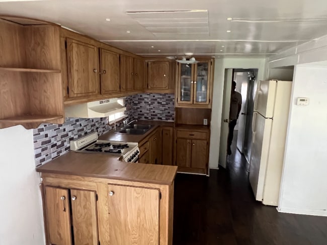 Building Photo - 1601 S Lake Reedy Blvd