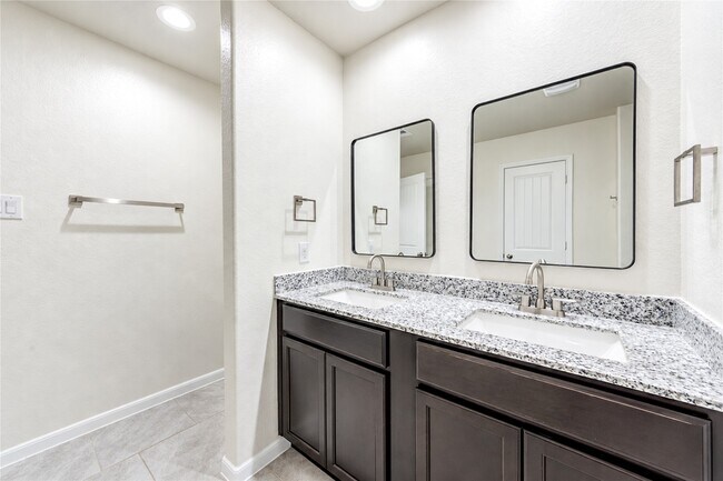 Building Photo - 3306 Zephyr Park Ln