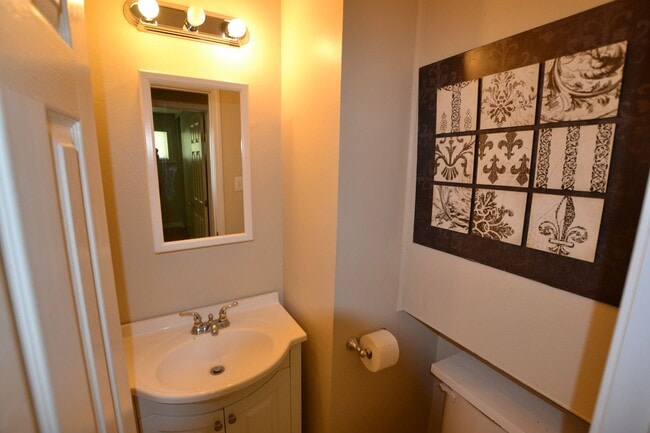 Building Photo - West Feliciana School District! 3 bedroom, 1.5 bath home in coveted Audubon Hills Subdiv