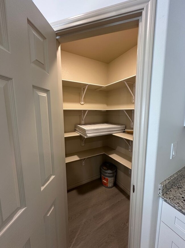 Building Photo - Move-In Ready & Made for Memories