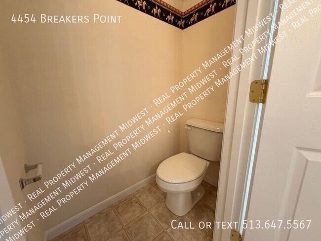 Building Photo - 4454 Breakers Point