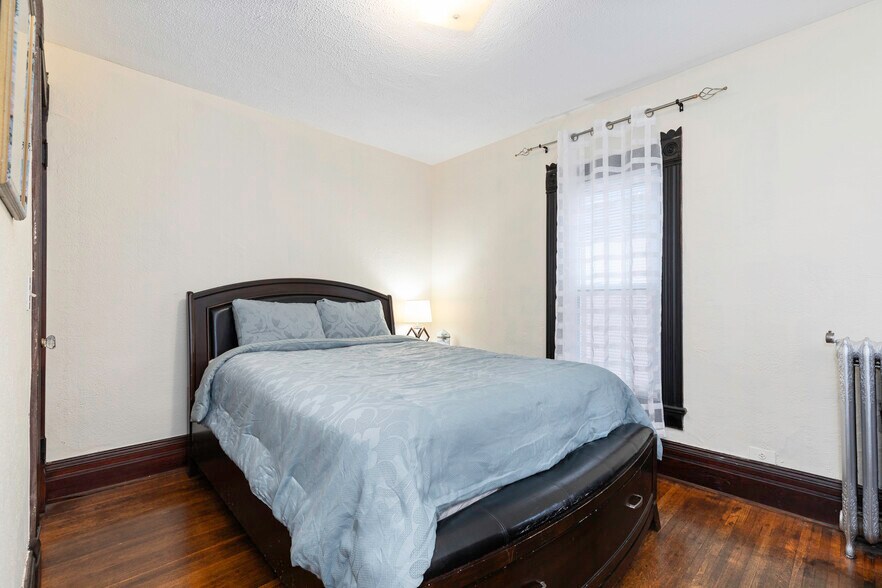 Building Photo - 127 Ashworth Pl
