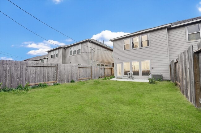 Building Photo - 522 N 6th St