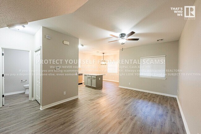 Building Photo - 758 W Breeze Cv