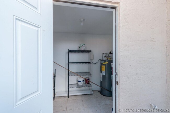 Building Photo - 1579 Springside Dr