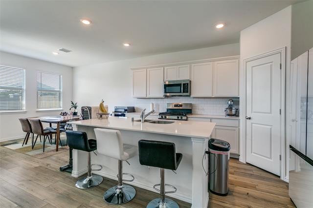 Building Photo - 14737 Mainstay Way