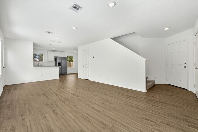 Building Photo - 24027 Wandering Brk Dr