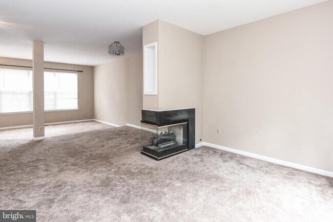 Building Photo - 13100 Watchwood Ln