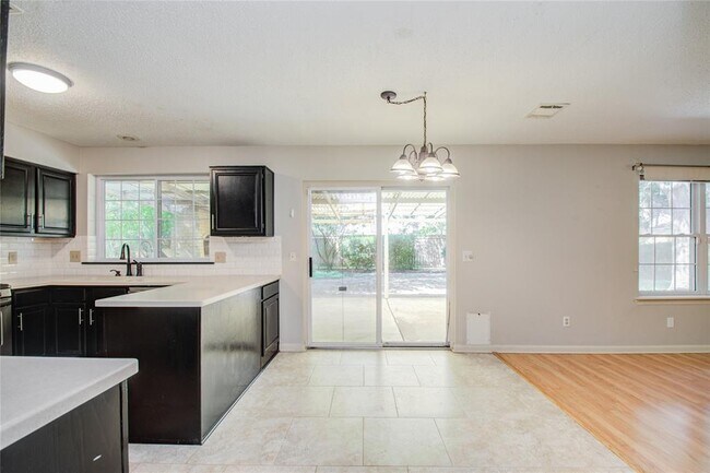 Building Photo - 7803 Maple Brook Ln