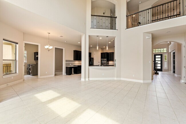 Building Photo - Luxurious 4 bedrooms 3 bathrooms home in L...