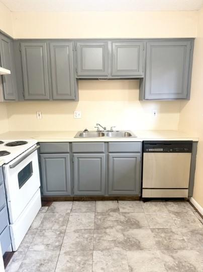 Building Photo - 139 Elm St